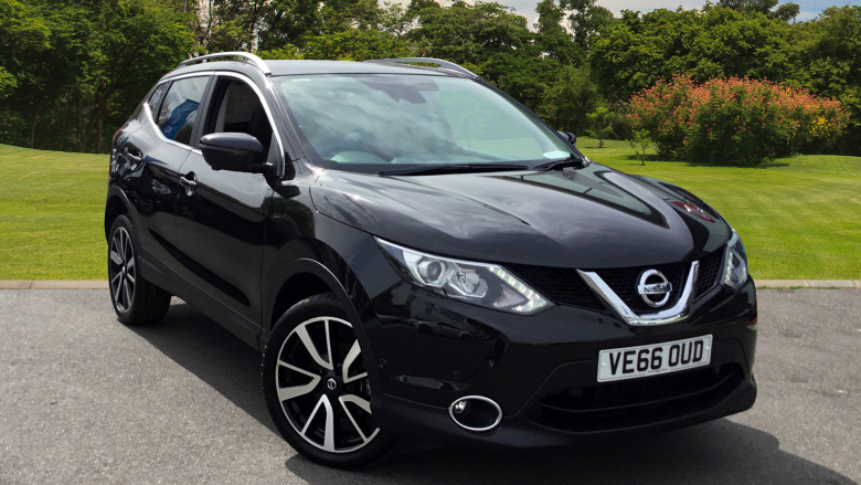 Nissan Qashqai 1.6 dCi Tekna 5dr 4WD Diesel Hatchback